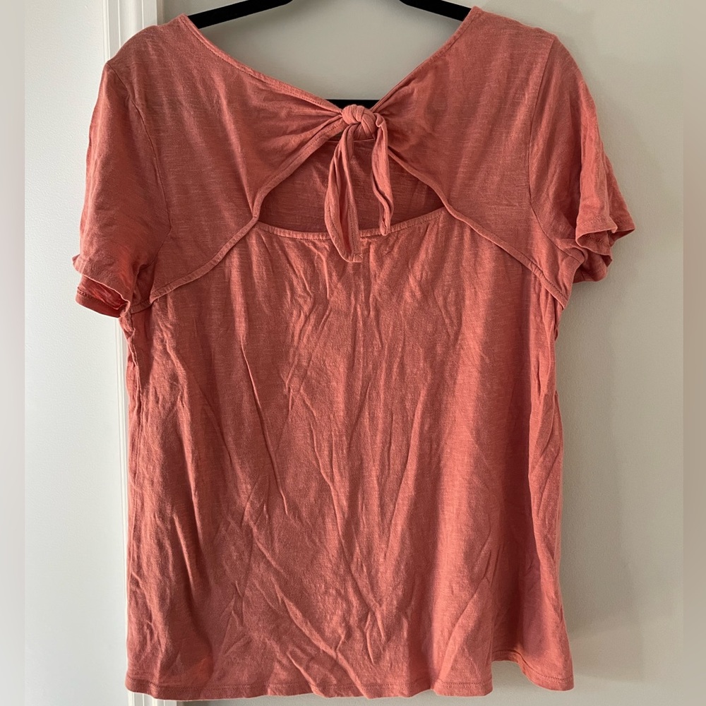 EUC Cutout Tied-Back Tee - Picture 2 of 4